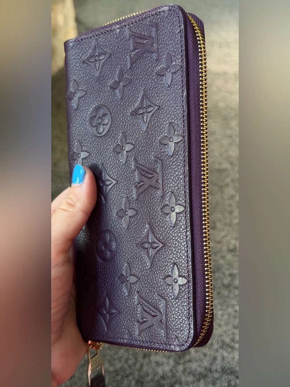 Louis Vuitton large zippy Wallet in Monogram Empreinte leather